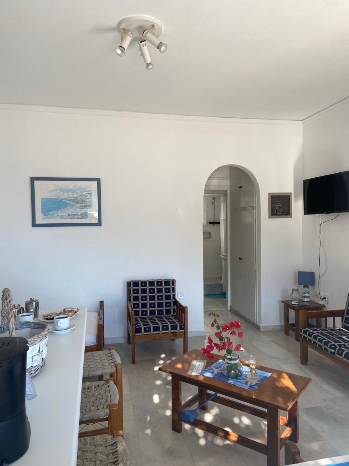 Flora'S Apartments Apollon  Extérieur photo